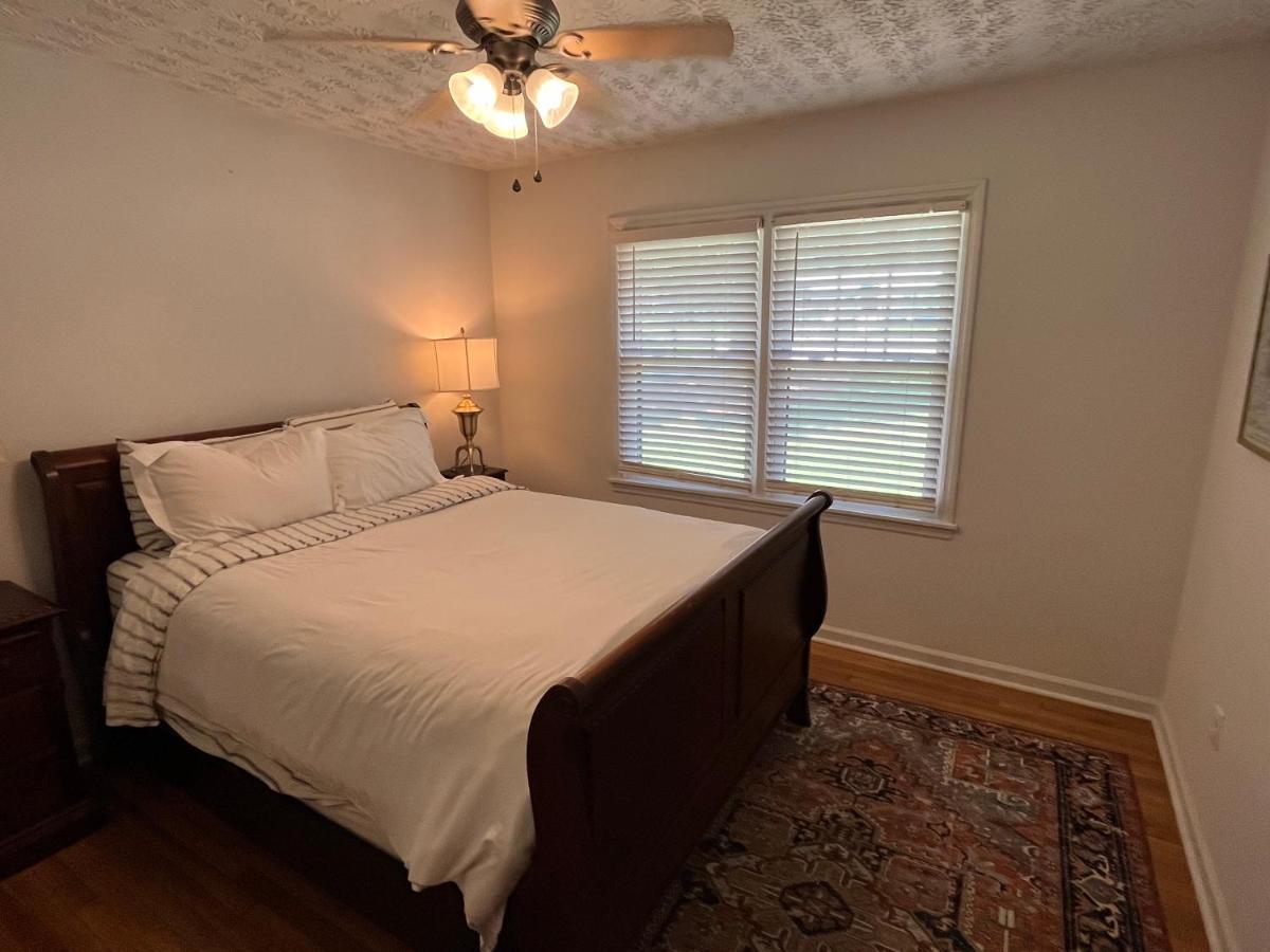 Modern 4bd, 3bth Holiday home Athens